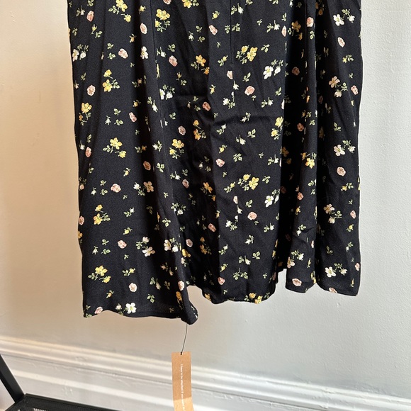 Reformation Sarah Dress - Picture 9 of 11